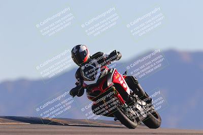media/Nov-06-2023-Moto Forza (Mon) [[ce023d0744]]/3-Intermediate Group/Session 5 (Turn 9)/